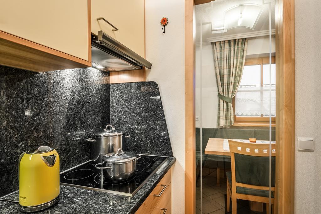 Taela Apartments San Cassiano  Kültér fotó